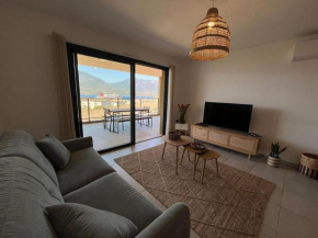 Appart tout équipé et vue sur la mer